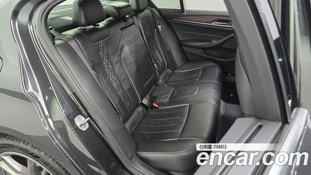 BMW 5 Series (G30) 520d M Sport Package Plus 2018 — фото 11
