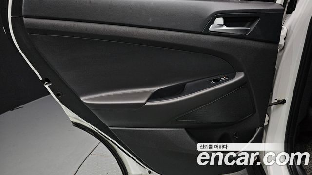 Hyundai Tucson Gasoline 1.6 turbo 2WD Modern 2020 — фото 25