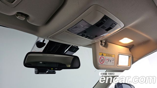 Lexus CT200h 1.8 Supreme ZWA10 2018 — фото 18