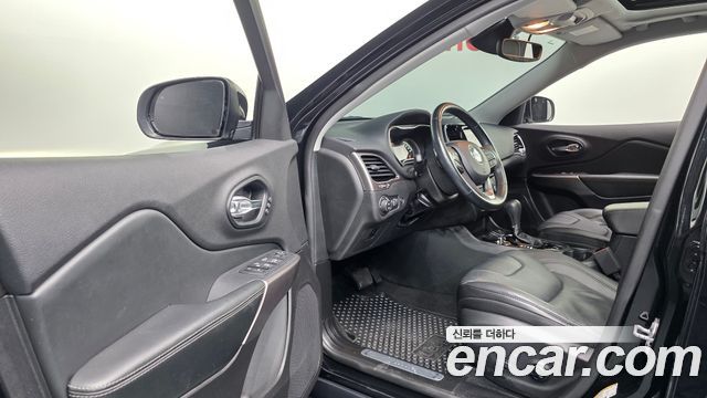 Jeep Cherokee (KL) 2.4 Limited 2WD 2021 — фото 10