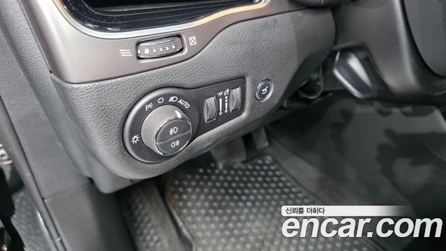 Jeep Cherokee (KL) 2.4 Limited 2WD 2021 — фото 17
