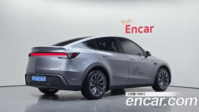 Tesla Model Y Premium Long Range AWD 2026 — фото 2