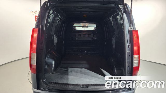 Hyundai Staria L3.5 Cargo 3-Seater Modern 2024 — фото 14