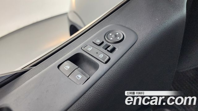 Hyundai Staria L3.5 Cargo 3-Seater Modern 2024 — фото 19