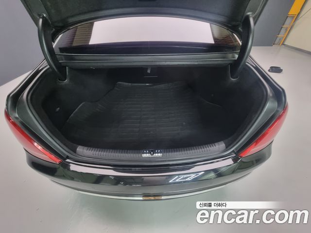 Genesis EQ900 3.8 GDI AWD Premium Luxury 2018 — фото 20
