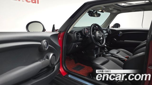 MINI Cooper D Mid 3rd 2016 — фото 10
