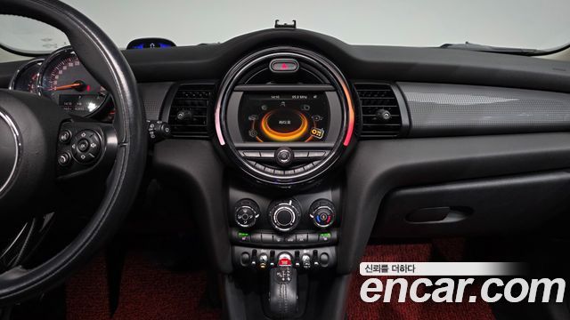 MINI Cooper D Mid 3rd 2016 — фото 14