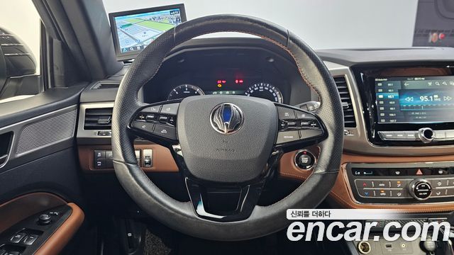 KG Mobility (SsangYong) Rexton Sports Diesel 2.2 4WD Noblesse 2018 — фото 13