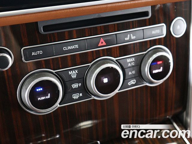 Land Rover Range Rover (IV) 5.0 SC AB 2017 — фото 16