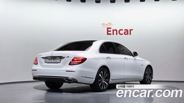 Mercedes-Benz E-Class (W213) E300e Exclusive 2019 — фото 2