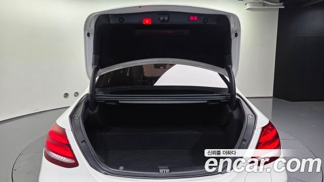 Mercedes-Benz E-Class (W213) E300e Exclusive 2019 — фото 20
