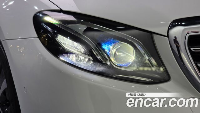 Mercedes-Benz E-Class (W213) E300e Exclusive 2019 — фото 22