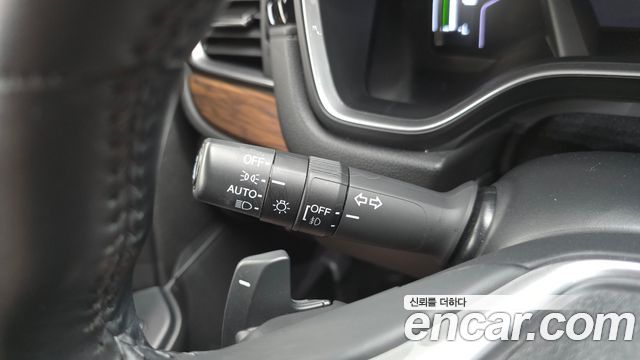 Honda CR-V (V) 2.0 Hybrid Touring 4WD 2022 — фото 32