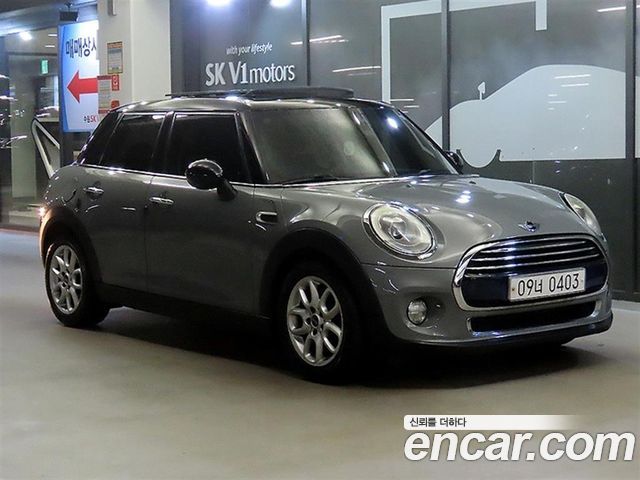 MINI Cooper D 5Door HIGH 3rd 2016 — фото 1