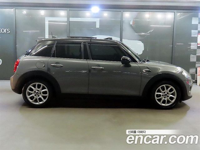 MINI Cooper D 5Door HIGH 3rd 2016 — фото 3