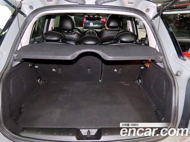 MINI Cooper D 5Door HIGH 3rd 2016 — фото 21