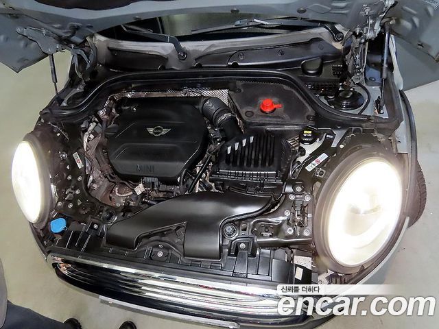 MINI Cooper D 5Door HIGH 3rd 2016 — фото 22