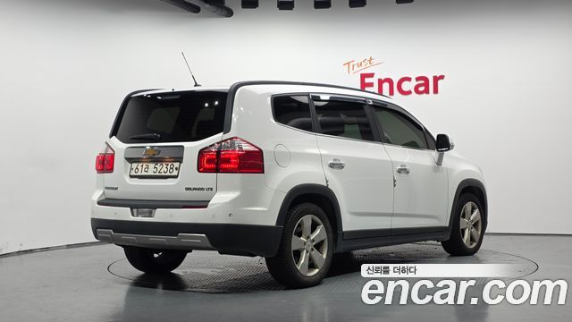 Chevrolet Orlando 2.0 Diesel LTZ Safety 2015 — фото 2