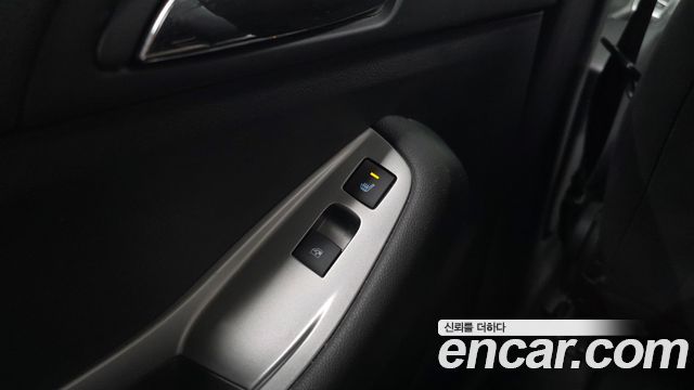 Chevrolet Orlando 2.0 Diesel LTZ Safety 2015 — фото 19