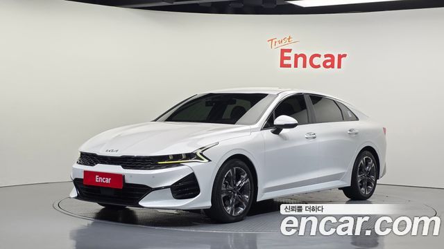 Kia K5 (III) 2.0 Noblesse 2022 — фото 1