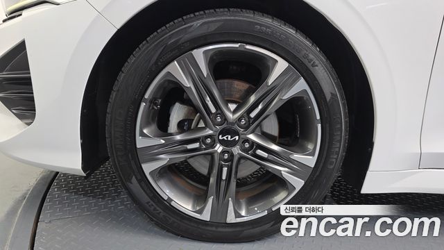 Kia K5 (III) 2.0 Noblesse 2022 — фото 5