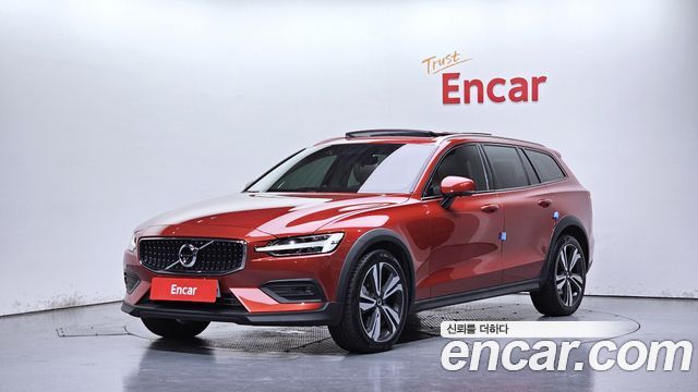 Volvo V60 Cross Country (II) T5 Pro AWD
