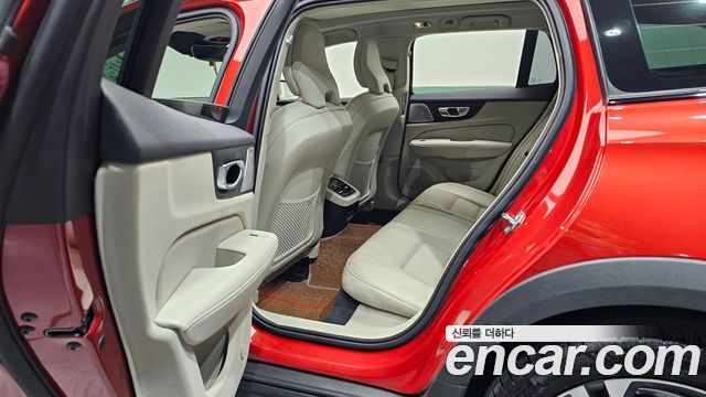 Volvo V60 Cross Country (II) T5 Pro AWD 2020 — фото 26