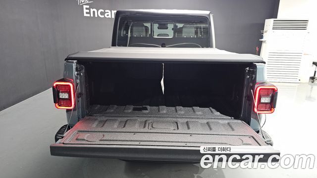 Jeep Gladiator (JT) 3.6 Rubicon 2025 — фото 20
