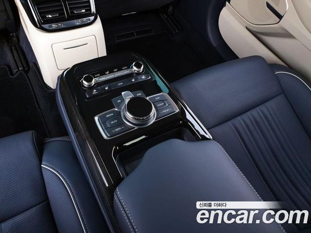Genesis EQ900 3.3 T-GDI AWD Premiun Luxury 2016 — фото 19
