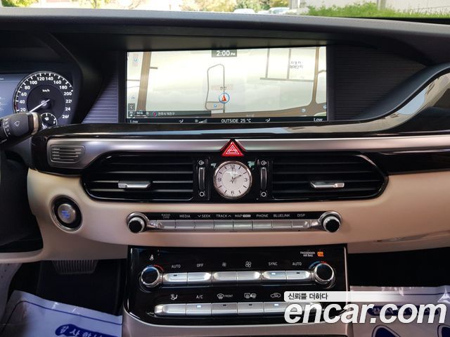 Genesis EQ900 3.3 T-GDI AWD Premiun Luxury 2016 — фото 21