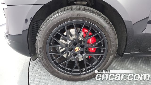 Porsche Macan 3.0 GTS 95B 2017 — фото 5