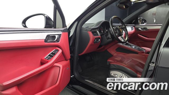 Porsche Macan 3.0 GTS 95B 2017 — фото 9