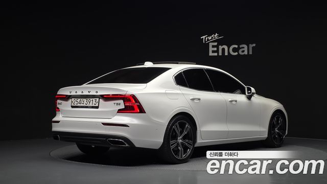 Volvo S60 (III) T5 Inscroption 2020 — фото 2