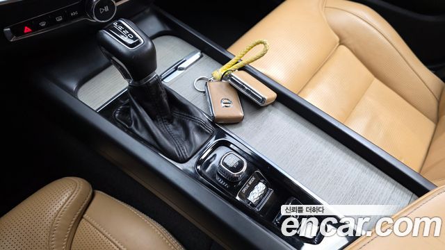 Volvo S60 (III) T5 Inscroption 2020 — фото 9