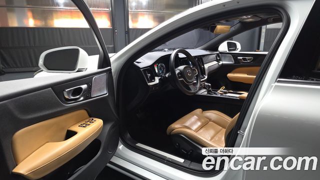Volvo S60 (III) T5 Inscroption 2020 — фото 10