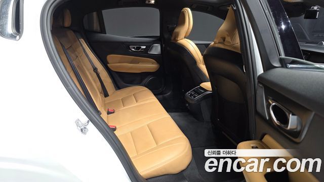 Volvo S60 (III) T5 Inscroption 2020 — фото 12