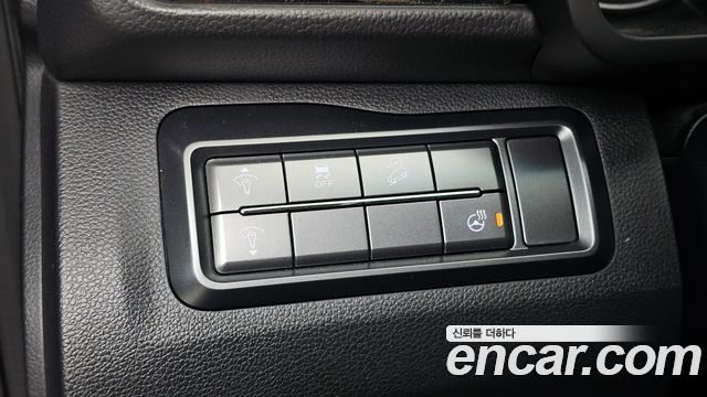 KG Mobility (SsangYong) Very New Tivoli Gasoline 1.5 2WD V3 2020 — фото 14