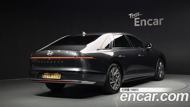 Hyundai Grandeur (GN7) 2,5 Gasoline 2WD Premium 2023 — фото 2