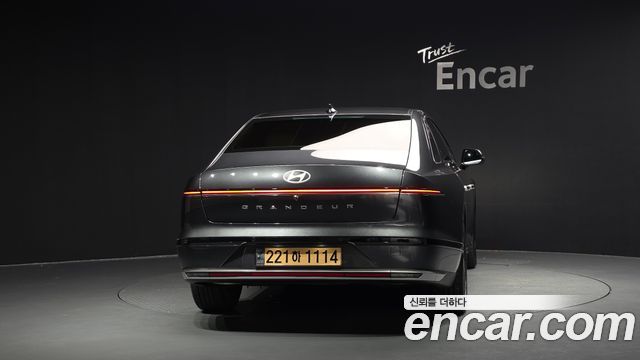 Hyundai Grandeur (GN7) 2,5 Gasoline 2WD Premium 2023 — фото 4