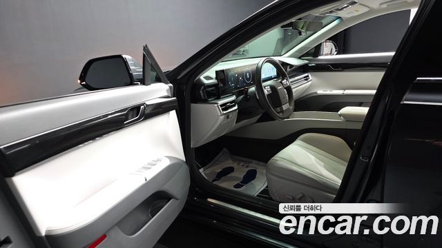 Hyundai Grandeur (GN7) 2,5 Gasoline 2WD Premium 2023 — фото 10