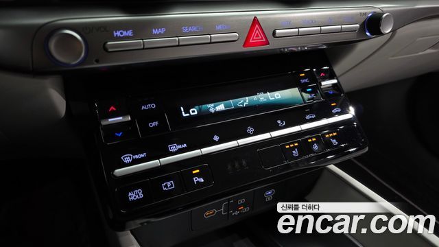 Hyundai Grandeur (GN7) 2,5 Gasoline 2WD Premium 2023 — фото 31