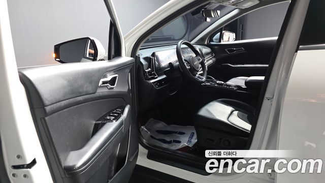 Kia Sportage (V) Diesel 2.0 2WD Nobleless 2023 — фото 10
