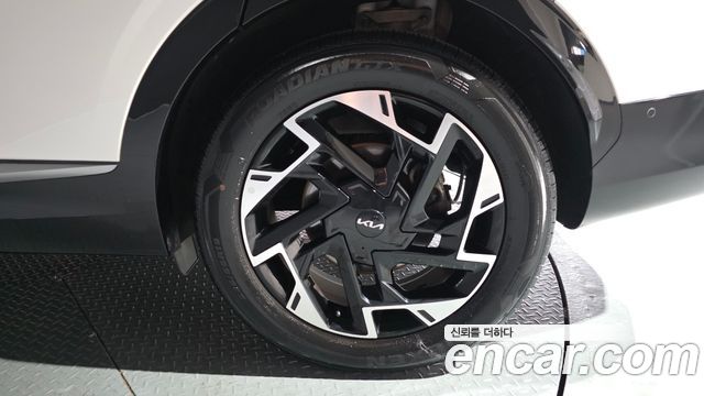 Kia Sportage (V) Diesel 2.0 2WD Nobleless 2023 — фото 21