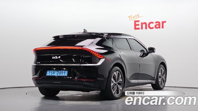 Kia EV6 Long Range Earth 2023 — фото 2