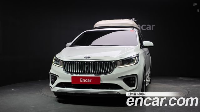 Kia Carnival 9-Seater Prstige 2019 — фото 3