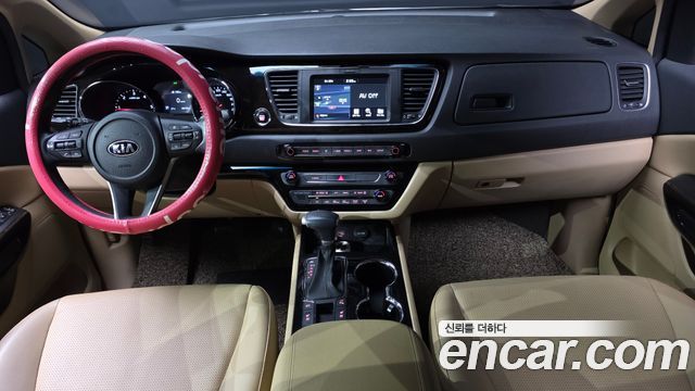 Kia Carnival 9-Seater Prstige 2019 — фото 7