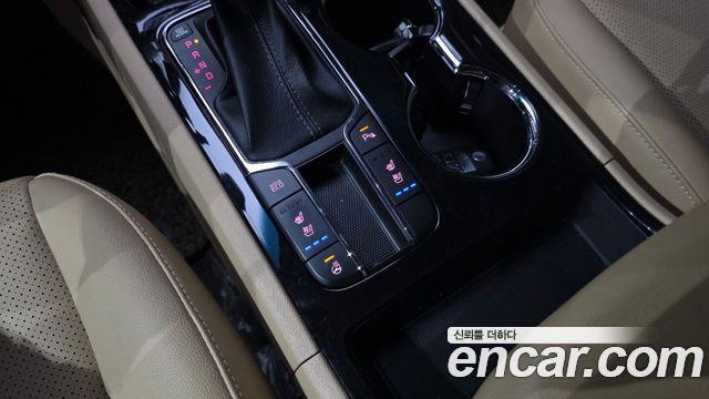 Kia Carnival 9-Seater Prstige 2019 — фото 18