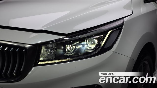 Kia Carnival 9-Seater Prstige 2019 — фото 22