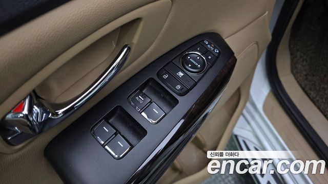 Kia Carnival 9-Seater Prstige 2019 — фото 28