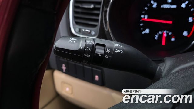 Kia Carnival 9-Seater Prstige 2019 — фото 29